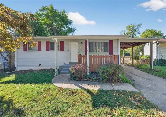 Photo 1 of Sale Pending at 1226 Baron Ave, Saint Louis, MO 63138 | MLS# MIS26041453 | Listing updated on 2026-10-29
