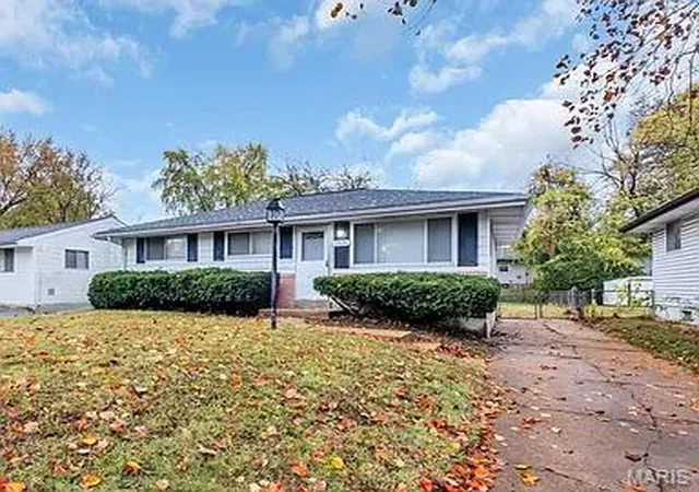 Photo 1 of Sale Pending at 1224 Reale Ave, St Louis, MO 63138 | MLS# MIS26041460 | Listing updated on 2026-10-29