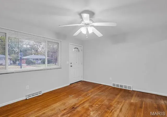 Photo 2 of Sale Pending at 1224 Reale Ave, St Louis, MO 63138 | MLS# MIS26041460 | Listing updated on 2026-10-29