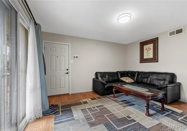 Photo 3 of Condo for sale at 6923 Colonial Woods Dr #16, St Louis, MO 63129 | MLS# MIS26041463 | Listing updated on 2026-09-21