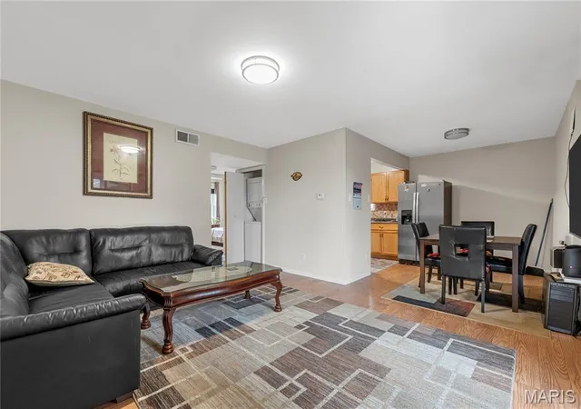 Photo 4 of Condo for sale at 6923 Colonial Woods Dr #16, St Louis, MO 63129 | MLS# MIS26041463 | Listing updated on 2026-09-21