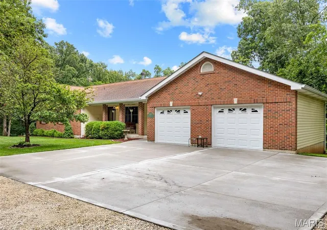 Homes for sale in Troy, MO | 159 Orchardview Dr, Troy, MO 63379 | MLS# MIS26041474