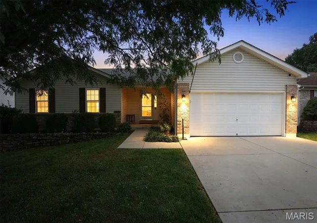 Homes for sale in House Springs, MO | 4222 Nw Point Dr, House Springs, MO 63051 | MLS# MIS26041479