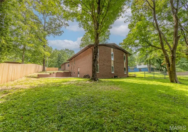 Homes for sale in Cape Girardeau, MO | 1700 Bertling St, Cape Girardeau, MO 63701 | MLS# MIS26041499