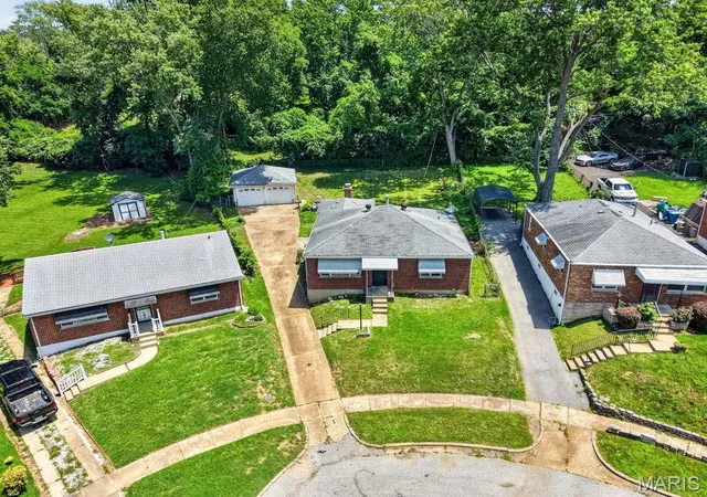Homes for sale in Jennings, MO | 30 Jendale Court Court, Jennings, MO 63136 | MLS# MIS26041502