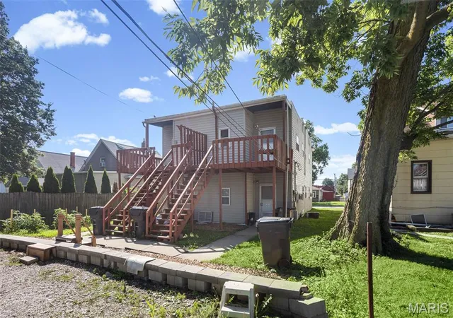 Photo 3 of Multi family home for sale at 217 S 16Th St, Belleville, IL 62220 | MLS# MIS26041520 | Listing updated on 2026-07-20