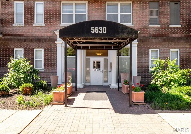 Photo 1 of Condo for sale at 5630 Pershing Ave #15, Saint Louis, MO 63112 | MLS# MIS26041537 | Listing updated on 2026-08-22