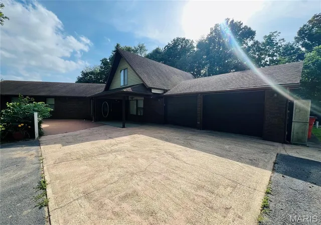 Homes for sale in Puxico, MO | 138 W Schumaker Ave, Puxico, MO 63960 | MLS# MIS26041538