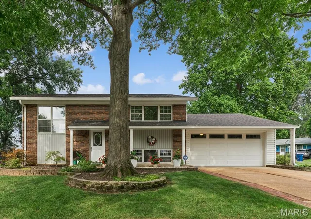 1st image of 1950 San Luis Rey Pkwy, Fenton, MO 63026 | MLS# MIS26041540