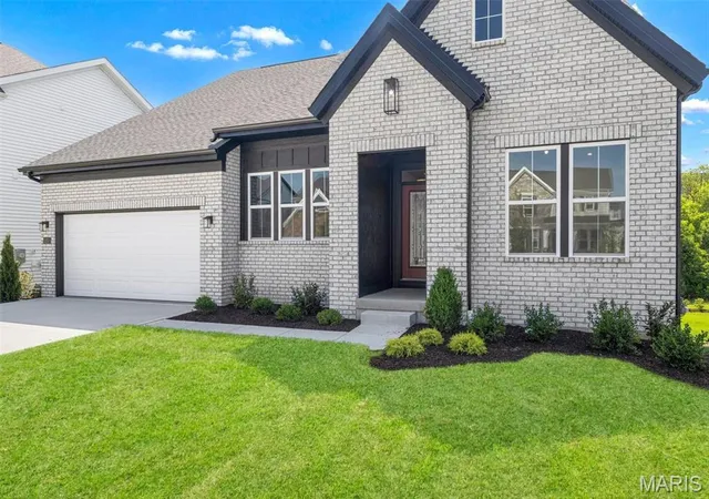 Homes for sale in Dardenne Prairie, MO | 210 Kerry Downs Dr, Dardenne Prairie, MO 63368 | MLS# MIS26041549