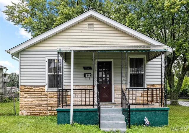 Photo 1 of Sale Pending at 6546 Joseph Ave, Saint Louis, MO 63133 | MLS# MIS26041558 | Listing updated on 2026-07-28