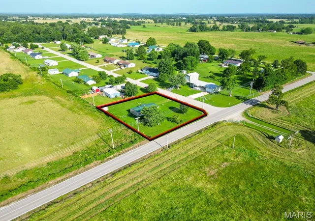 Homes for sale in Lebanon, MO | 20015 Ostrich Ln, Lebanon, MO 65536 | MLS# MIS26041564