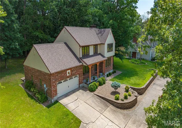 Homes for sale in Cape Girardeau, MO | 3726 Old Hopper Rd, Cape Girardeau, MO 63701 | MLS# MIS26041573