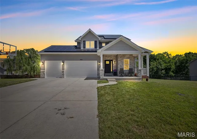 Homes for sale in Festus, MO | 1946 Masters Dr, Festus, MO 63028 | MLS# MIS26041575