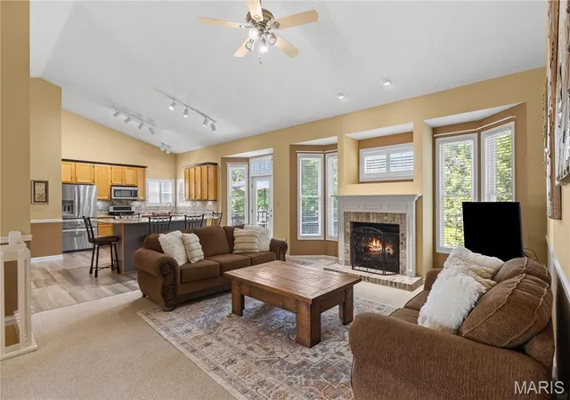 Photo 4 of Sale Pending at 1404 Devonshire County Dr, Wentzville, MO 63385 | MLS# MIS26041577 | Listing updated on 2026-08-22
