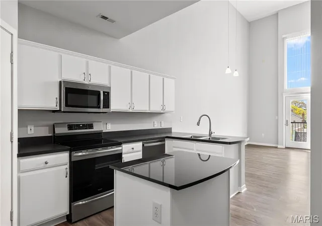 Homes for sale in St Louis, MO | 200 S Kirkwood Rd #320, St Louis, MO 63122 | MLS# MIS26041595