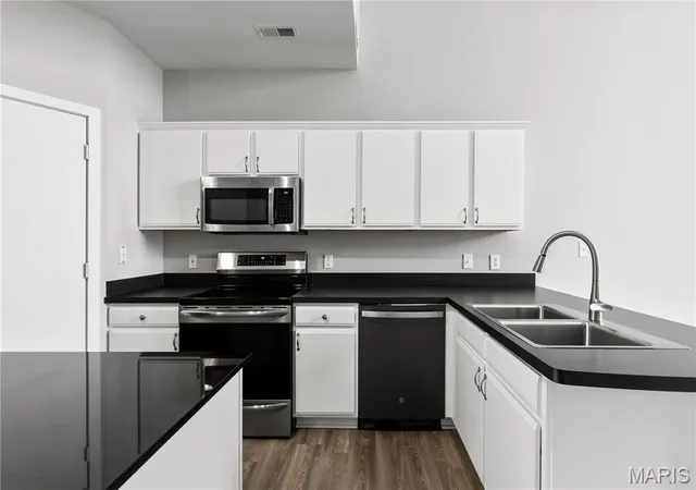 Homes for sale in St Louis, MO | 200 S Kirkwood Rd #320, St Louis, MO 63122 | MLS# MIS26041595