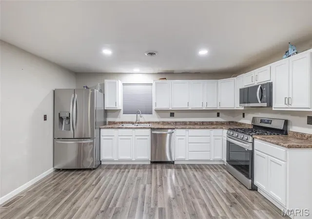 Photo 3 of Single family home for sale at 320 Ripley Route K, Doniphan, MO 63935 | MLS# MIS26041597 | Listing updated on 2026-10-01