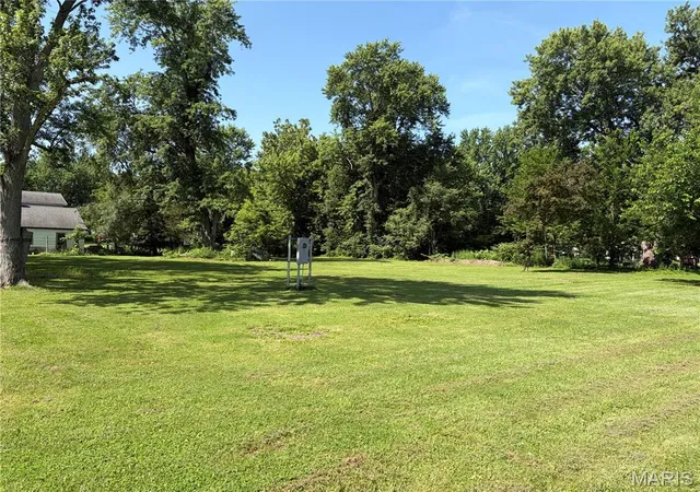 Homes for sale in Litchfield, IL | 1005 S Montgomery Ave, Litchfield, IL 62056 | MLS# MIS26041599