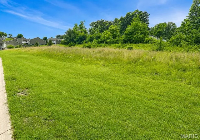Homes for sale in New Haven, MO | 905 Sunset Ln, New Haven, MO 63068 | MLS# MIS26041611