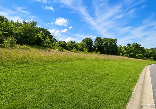 Homes for sale in New Haven, MO | 905 Sunset Ln, New Haven, MO 63068 | MLS# MIS26041611