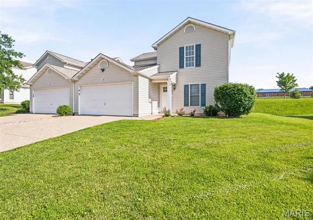 Homes for sale in Wentzville, MO | 227 New Richmond Dr, Wentzville, MO 63385 | MLS# MIS26041666