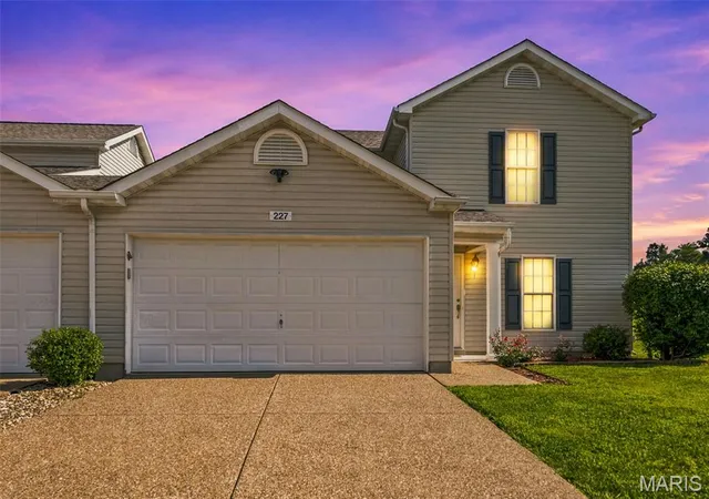 Homes for sale in Wentzville, MO | 227 New Richmond Dr, Wentzville, MO 63385 | MLS# MIS26041666