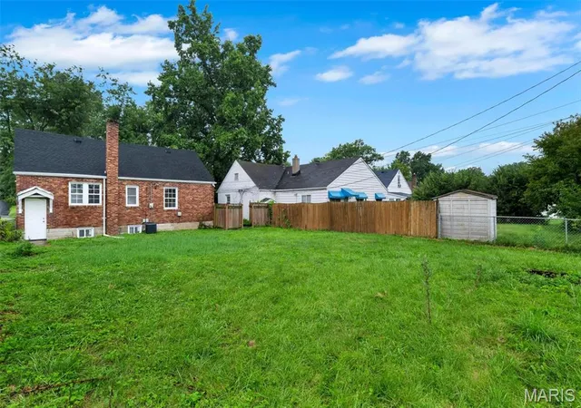 15th image of 8911 Shawnee Ln, Overland, MO 63114 | MLS# MIS26041674