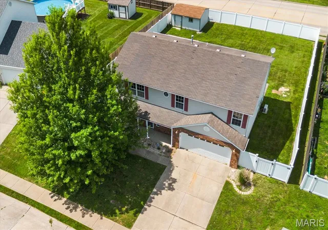 Photo 3 of Single family home for sale at 342 Vermillion Dr, O Fallon, IL 62269 | MLS# MIS26041675 | Listing updated on 2026-10-20