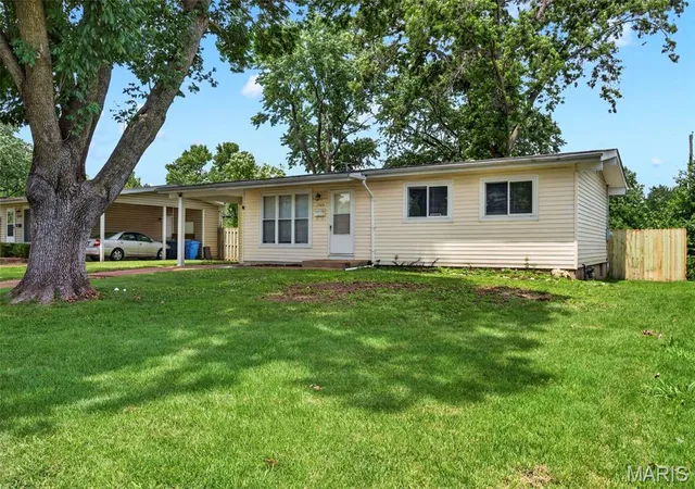 1st image of 1325 Estes Dr, Florissant, MO 63031 | MLS# MIS26041677