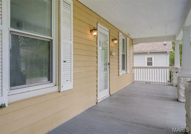 Homes for sale in Edwardsville, IL | 413 Cherry St, Edwardsville, IL 62025 | MLS# MIS26041685