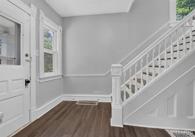 Photo 2 of Single family home for sale at 7403 Commonwealth Ave, Saint Louis, MO 63143 | MLS# MIS26041686 | Listing updated on 2026-07-17