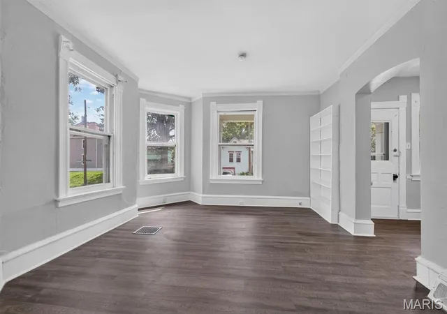 Photo 3 of Single family home for sale at 7403 Commonwealth Ave, Saint Louis, MO 63143 | MLS# MIS26041686 | Listing updated on 2026-07-17