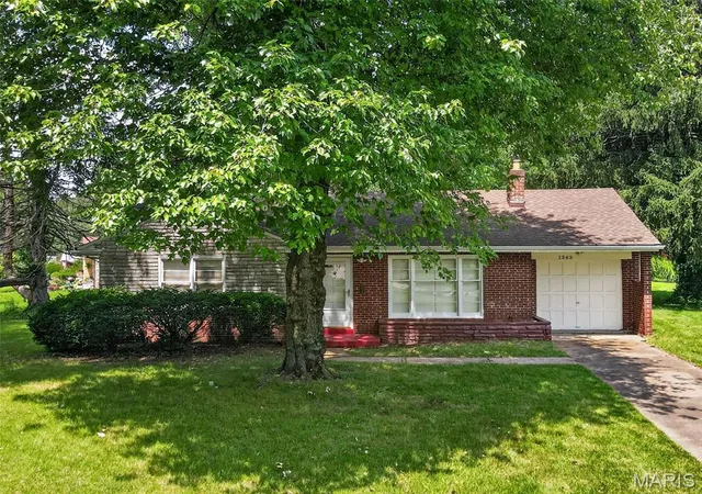 Homes for sale in Dellwood, MO | 1363 Kroeger Dr, Dellwood, MO 63135 | MLS# MIS26041696
