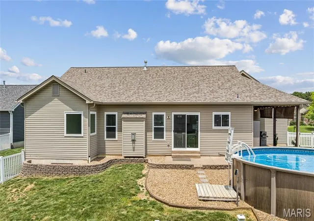 4th image of 800 Mule Creek Dr, Wentzville, MO 63385 | MLS# MIS26041705