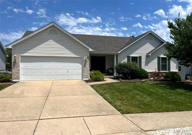 1st image of 7 Twin Hollow Ct, O Fallon, MO 63366 | MLS# MIS26041722