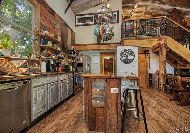 4th image of 133 Wood Valley Trl, Pacific, MO 63069 | MLS# MIS26041725
