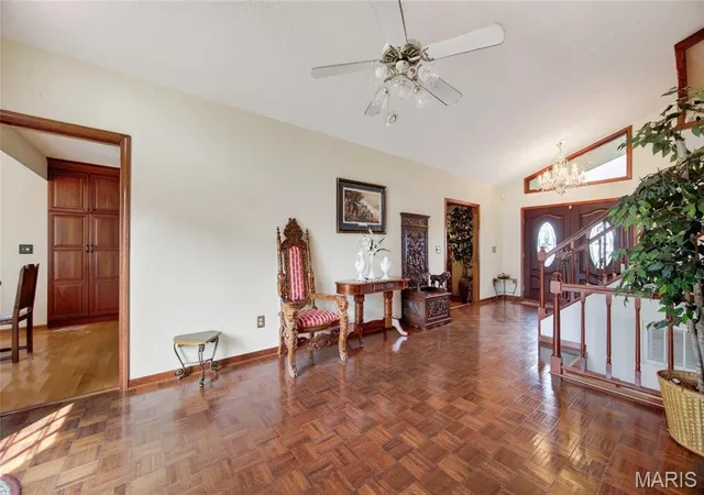 Photo 4 of Single family home for sale at 106 Meadow Ln, St Robert, MO 65584 | MLS# MIS26041735 | Listing updated on 2026-09-04