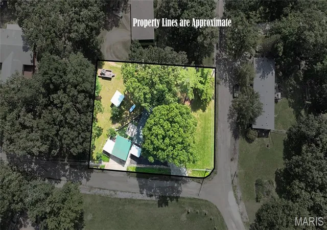 Homes for sale in De Soto, MO | 3772 Goldenrod Ln, De Soto, MO 63020 | MLS# MIS26041740