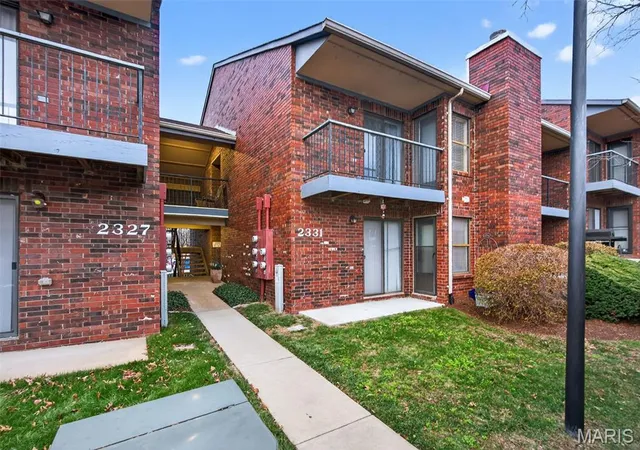 Photo 1 of Condo for sale at 2331 Kratky Rd #E, Saint Louis, MO 63114 | MLS# MIS26041752 | Listing updated on 2026-08-27