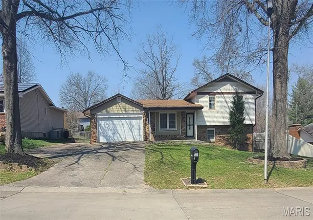 Homes for sale in Cape Girardeau, MO | 1808 Ferndale Dr, Cape Girardeau, MO 63701 | MLS# MIS26041763