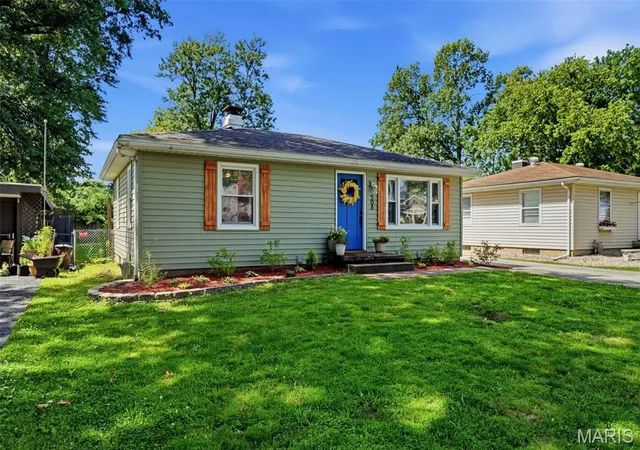Homes for sale in Edwardsville, IL | 508 Hadley Ave, Edwardsville, IL 62025 | MLS# MIS26041769