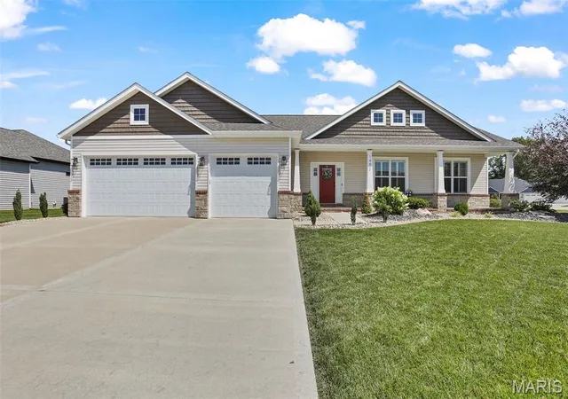 Homes for sale in Troy, IL | 1483 Guilford Pl, Troy, IL 62294 | MLS# MIS26041771