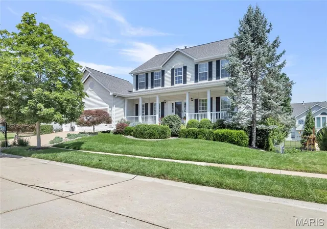 Homes for sale in Ballwin, MO | 731 Castle Pines Dr, Ballwin, MO 63021 | MLS# MIS26041776