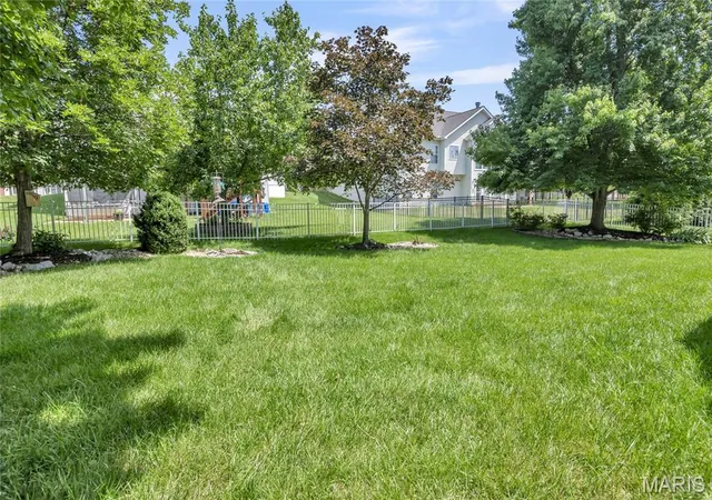 Homes for sale in Ballwin, MO | 731 Castle Pines Dr, Ballwin, MO 63021 | MLS# MIS26041776