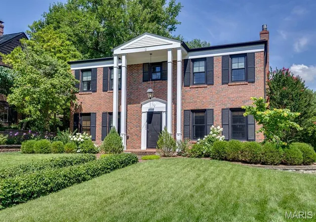1st image of 26 Granada Wy, Ladue, MO 63124 | MLS# MIS26041786