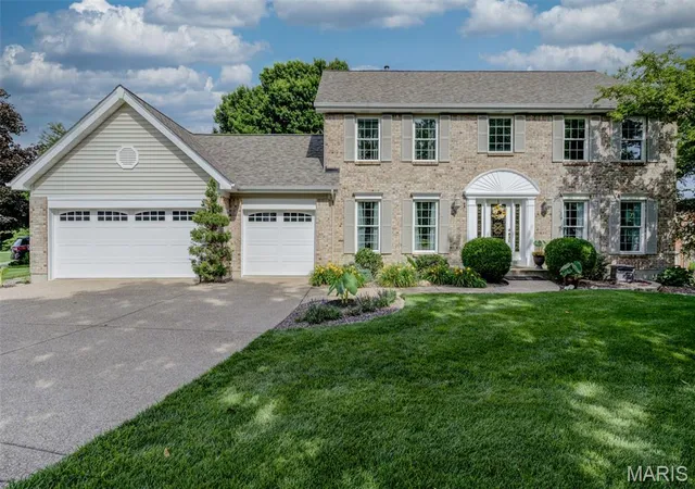 2nd image of 109 Creek View Pl, Saint Charles, MO 63304 | MLS# MIS26041796