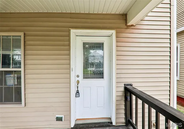 Photo 3 of Single family home for sale at 2128 Cleveland Blvd, Granite City, IL 62040 | MLS# MIS26041798 | Listing updated on 2026-07-19