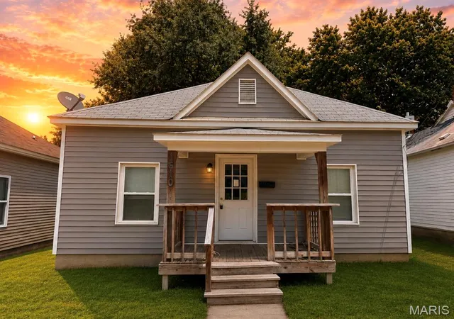 Single family home for sale at 1610 Fulton Ave, Hannibal, MO 63401 | MLS# MIS26041800