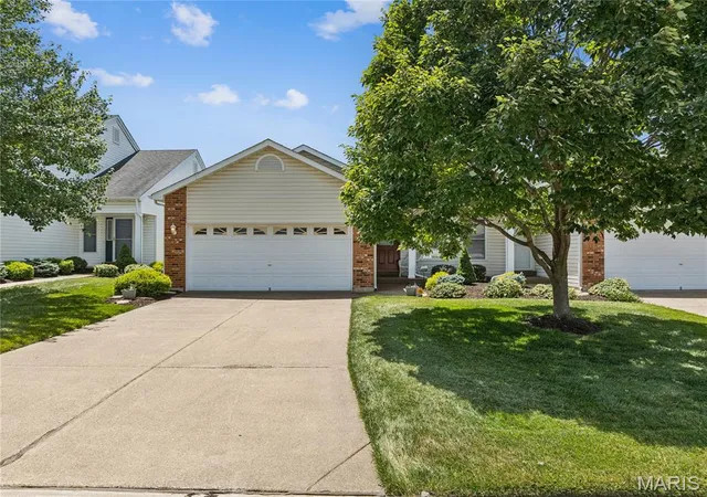 Homes for sale in O Fallon, MO | 227 Maryland Dr #30A, O Fallon, MO 63366 | MLS# MIS26041826